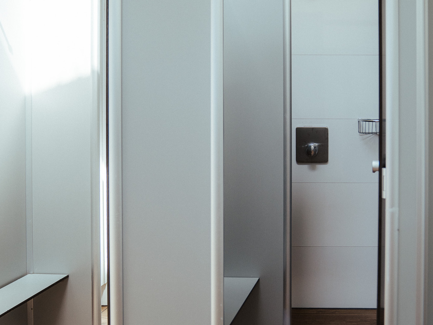 Gepflegte und moderne Sanitäranlagen - Duschen